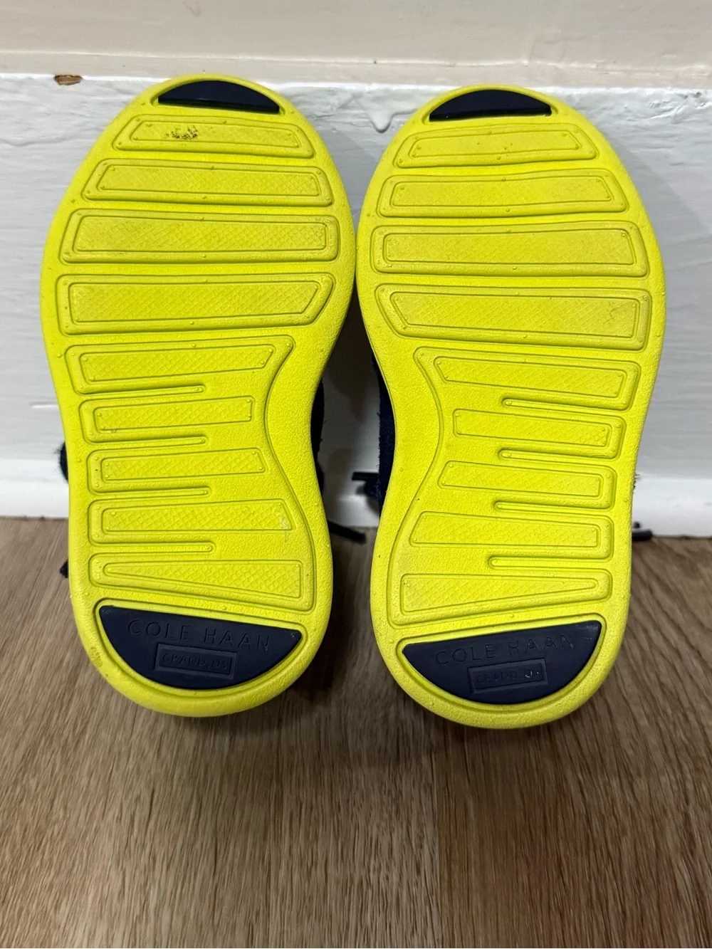 Cole Haan Boys Grand Navy Suede Wasabi Green Sole Lace Up Oxford Shoes Sz 6C
